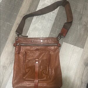Elegant Large Brown Leather Crossbody Bag